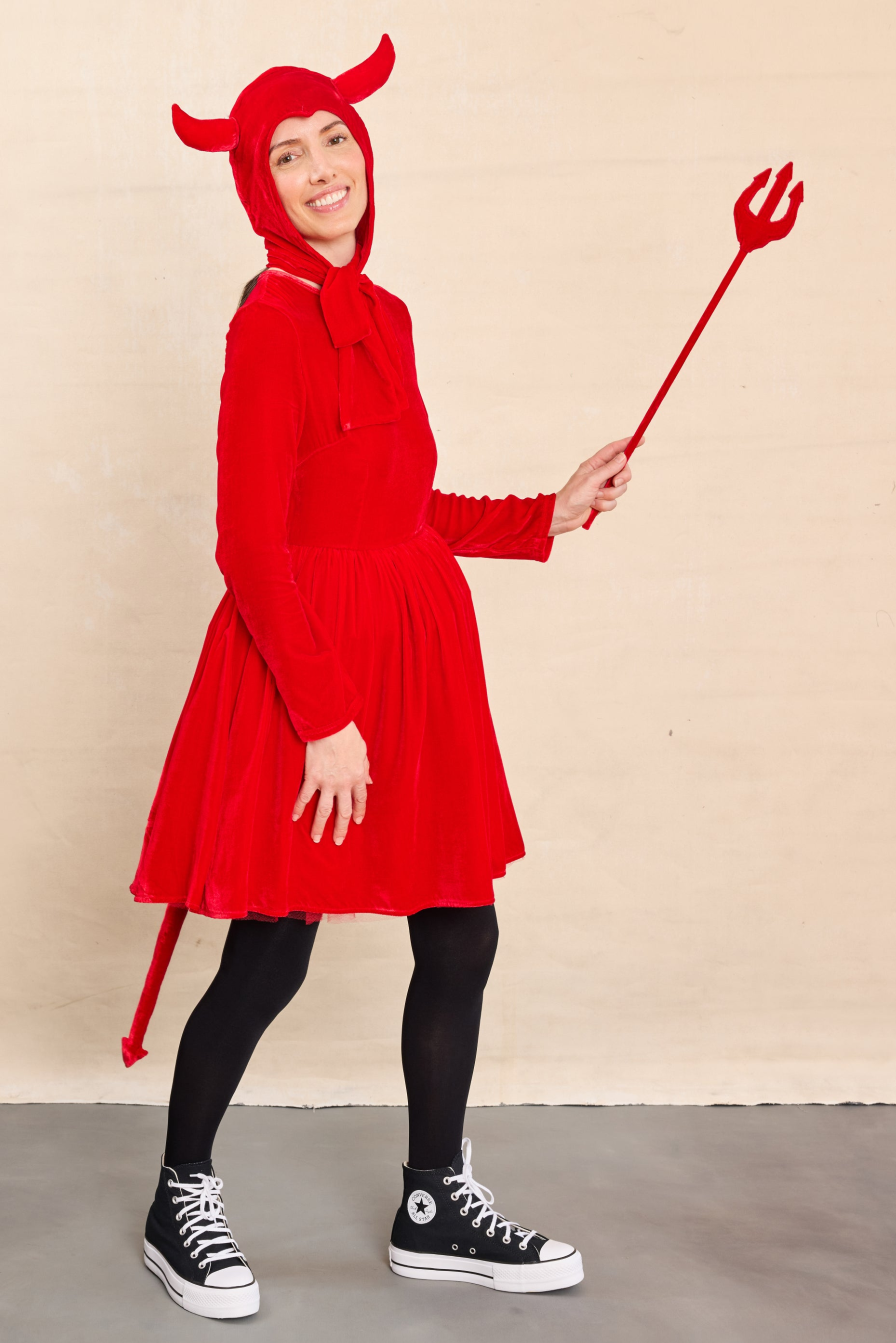 Vintage Devil Costume Set for Women - Main Image