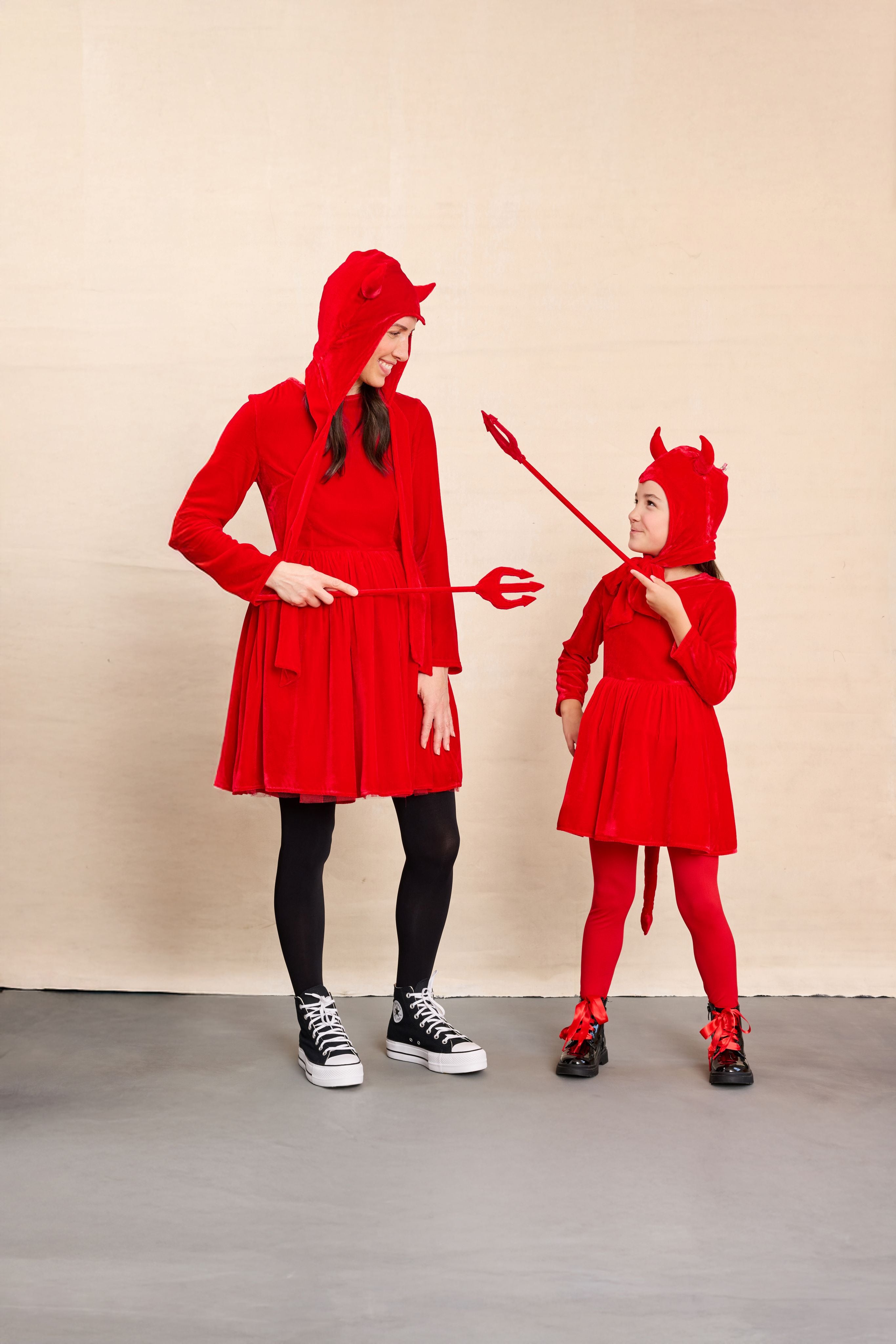 Vintage Devil Velour Trident - Chasing Fireflies