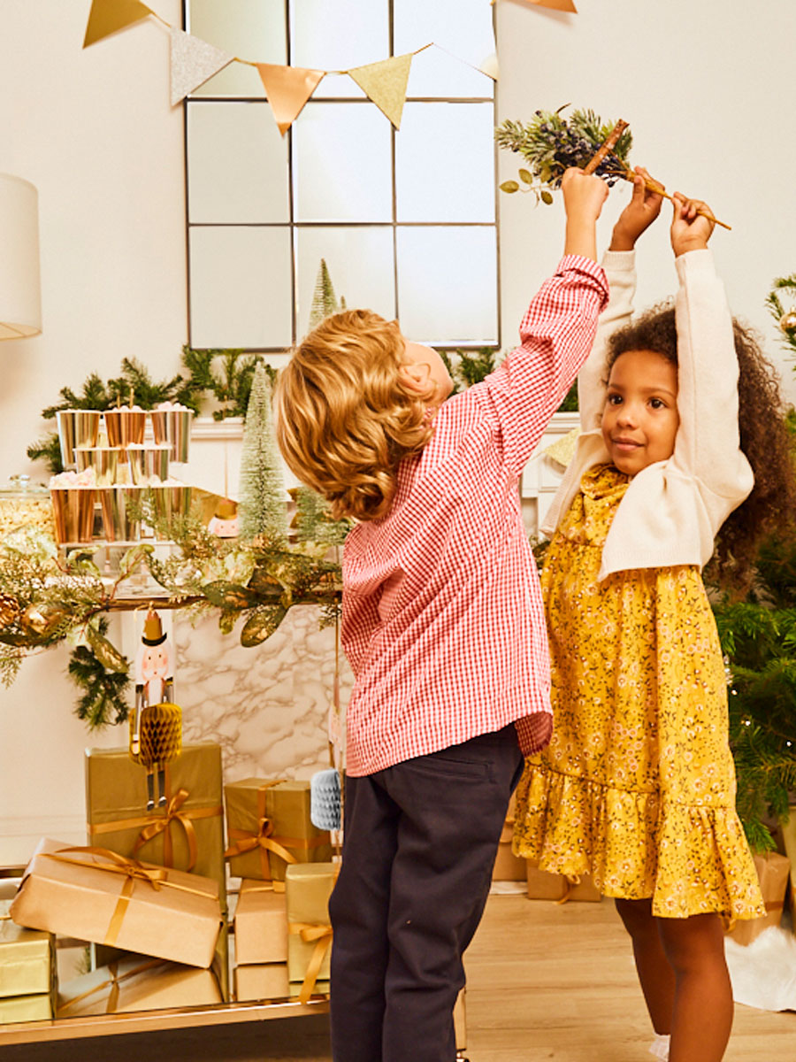 Metallic Nutcracker Honeycomb Hanging Decorations (x5)