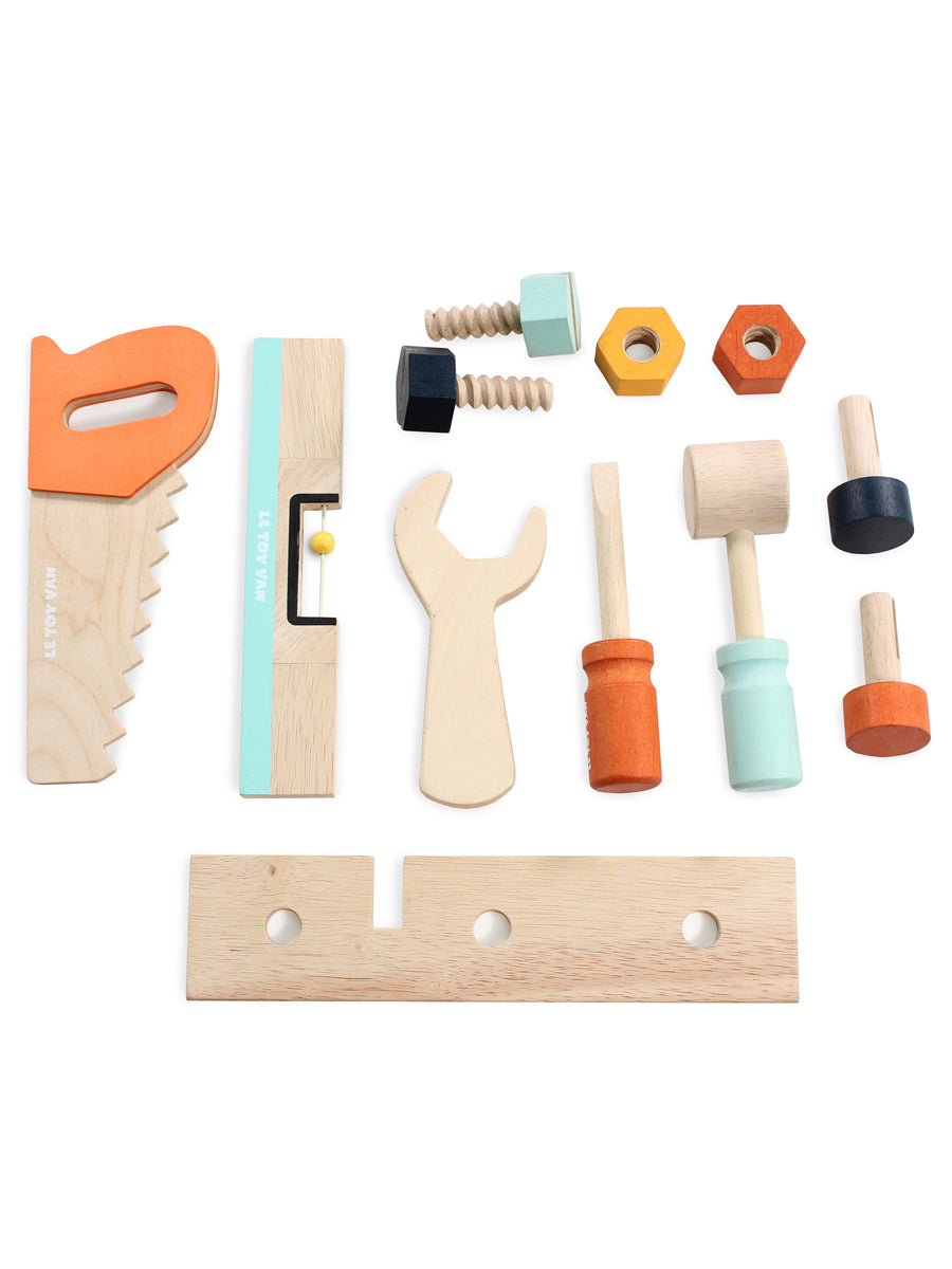 Alex's Wooden Work Bench Alt 2
