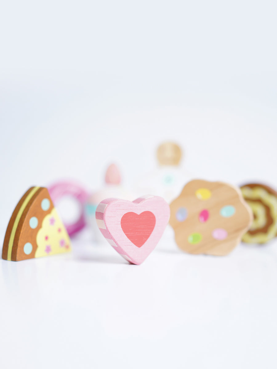 Wooden Cake Stand Toy Set Alt 2