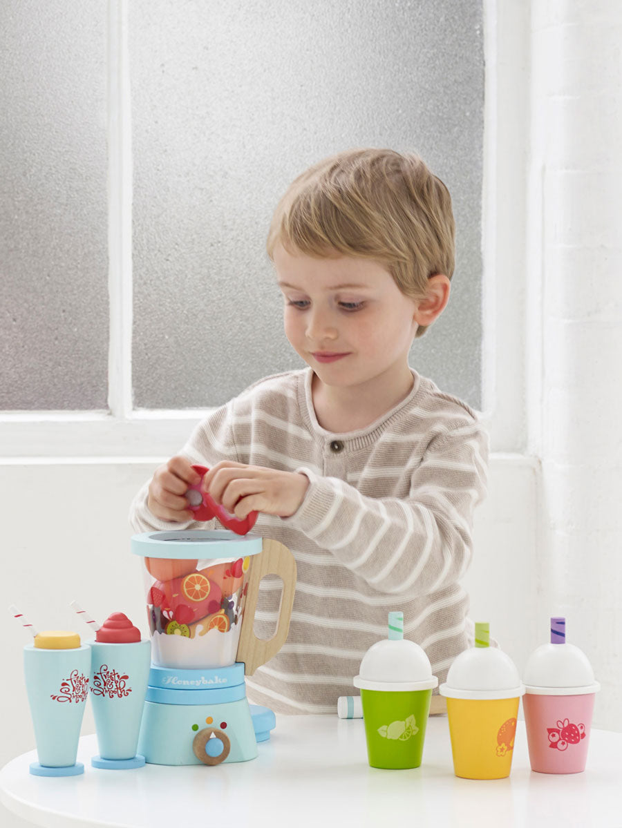 Blender 'Fruit & Smoothie' Wooden Toy Set
