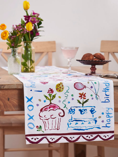 Tablecloths & Runners